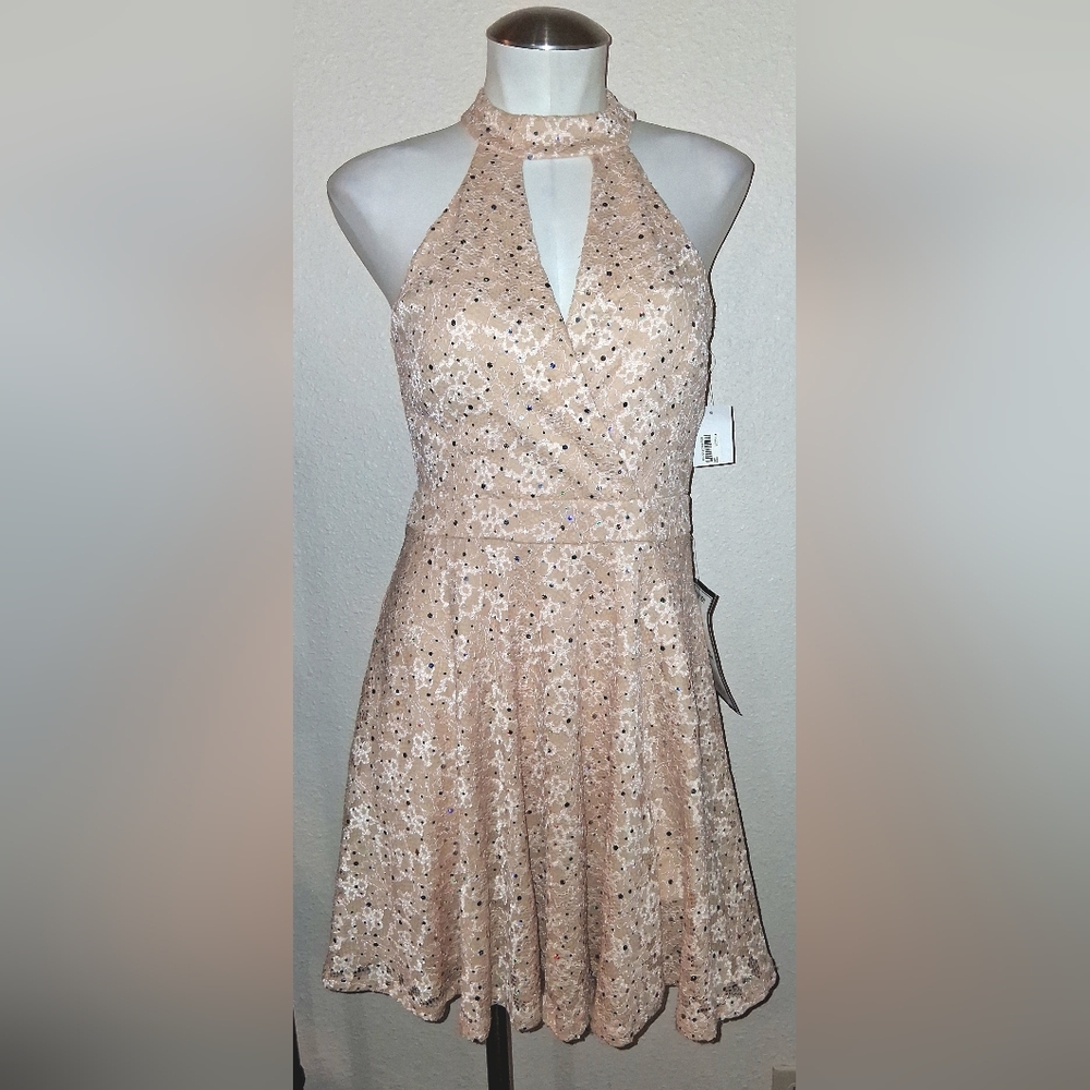 👗IT'S A SALE!! Elegant Strapless Floral Dress👗